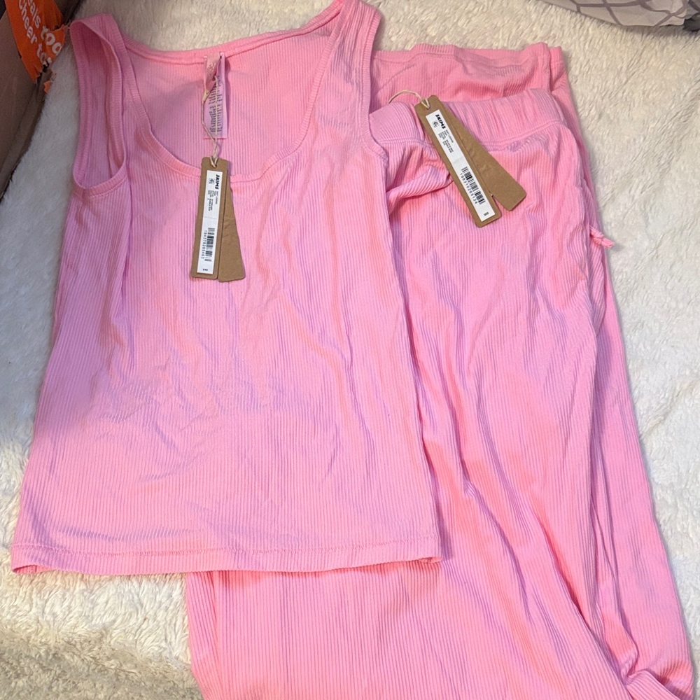 SKIMS🎀BUBBLE GUM Women's Pajama Set